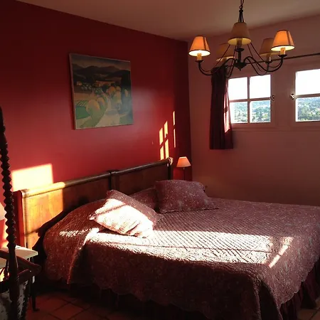 De L'eveche Bed & Breakfast *